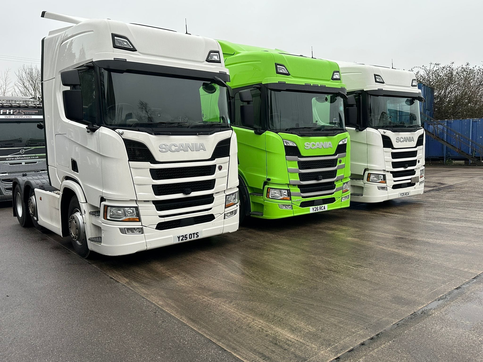 WhatsApp Image 2025-10-20 at 19.36.55_13f7c799